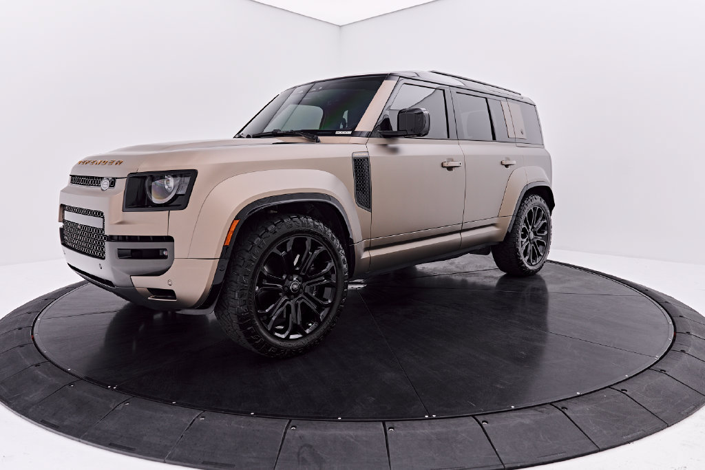 Used 2025 Land Rover Defender 110 AWD/4WD image 16