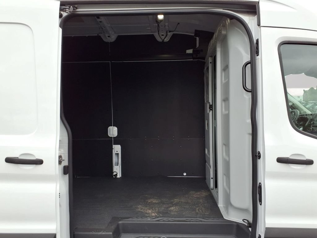 Used 2023 Ford Transit 250 148 High Roof Extended w/ Load Area Protection Package RWD image 11