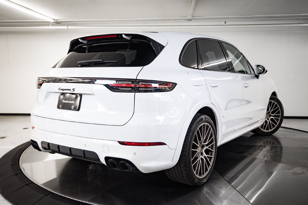 Used 2023 Porsche Cayenne S Platinum AWD/4WD image 7