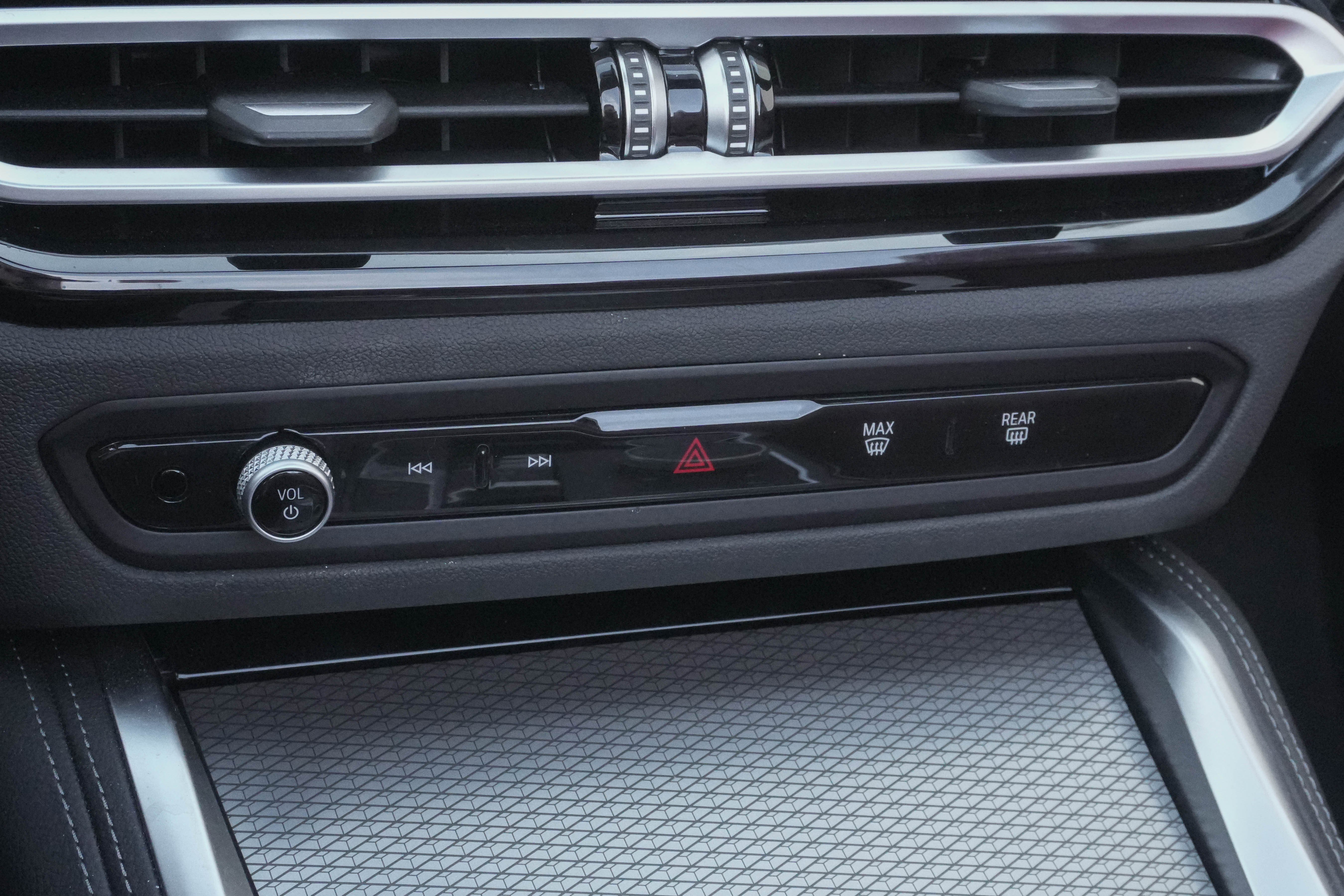 Certified 2024 BMW 430i Convertible w/ M Sport Package image 26