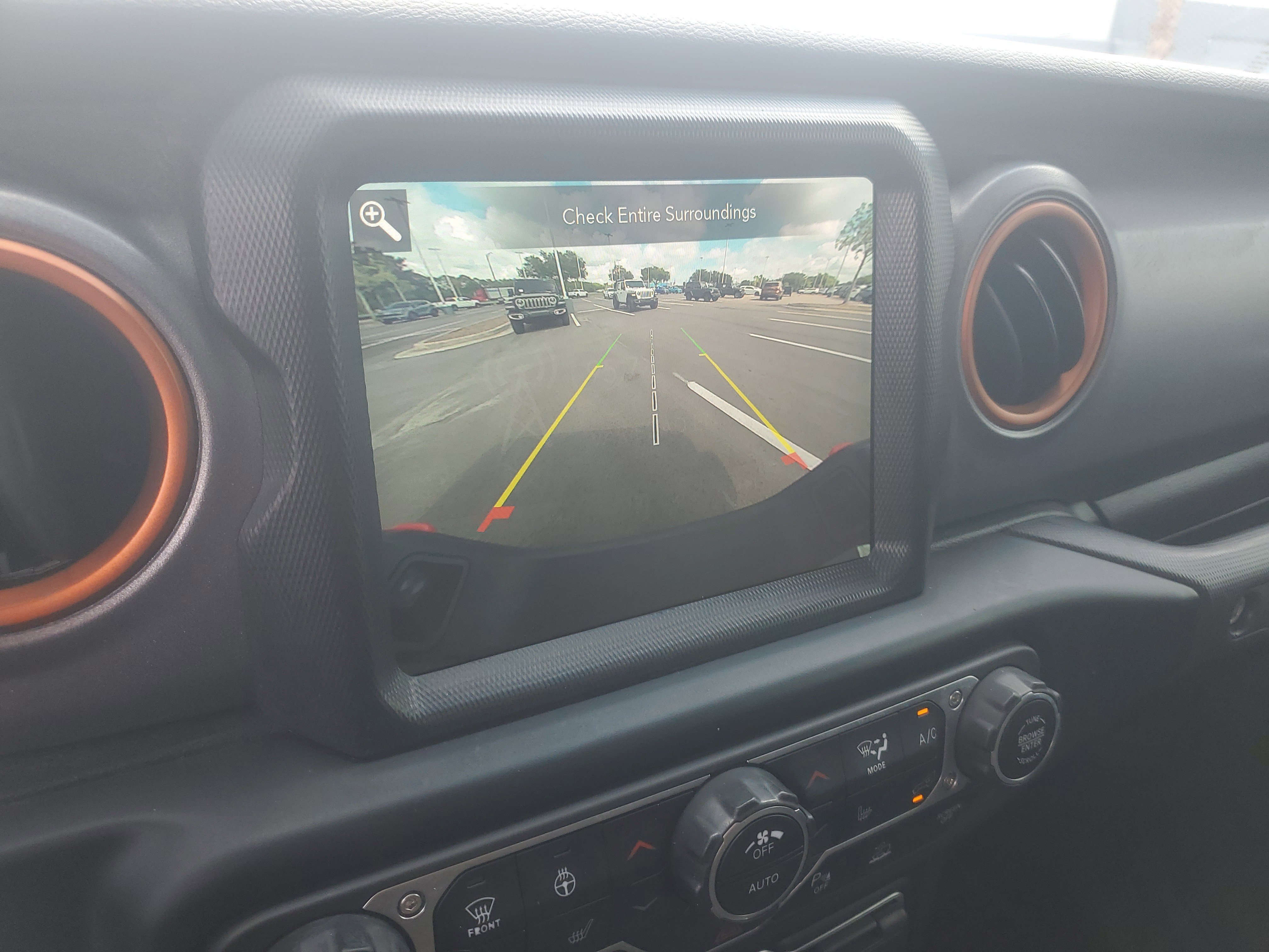 Used 2023 Jeep Gladiator Mojave w/ Cold Weather Group AWD/4WD image 19