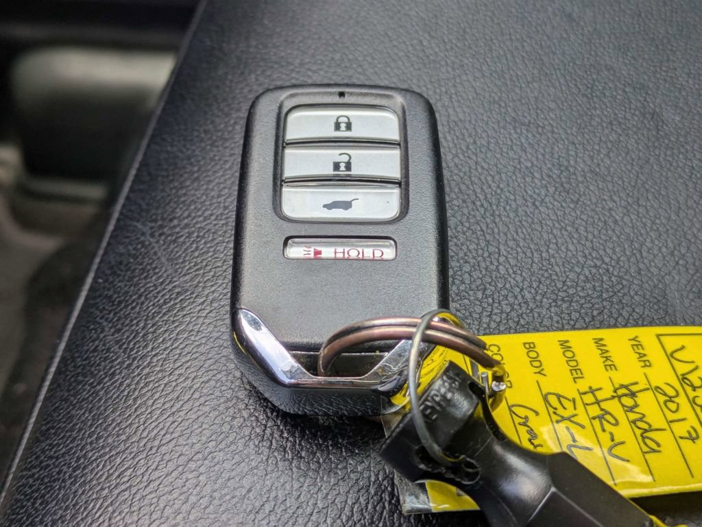Used 2017 Honda HR-V EX-L image 44
