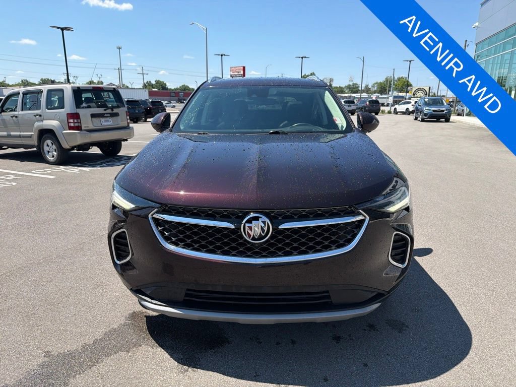 Used 2021 Buick Envision Avenir w/ Technology Package II AWD/4WD image 2