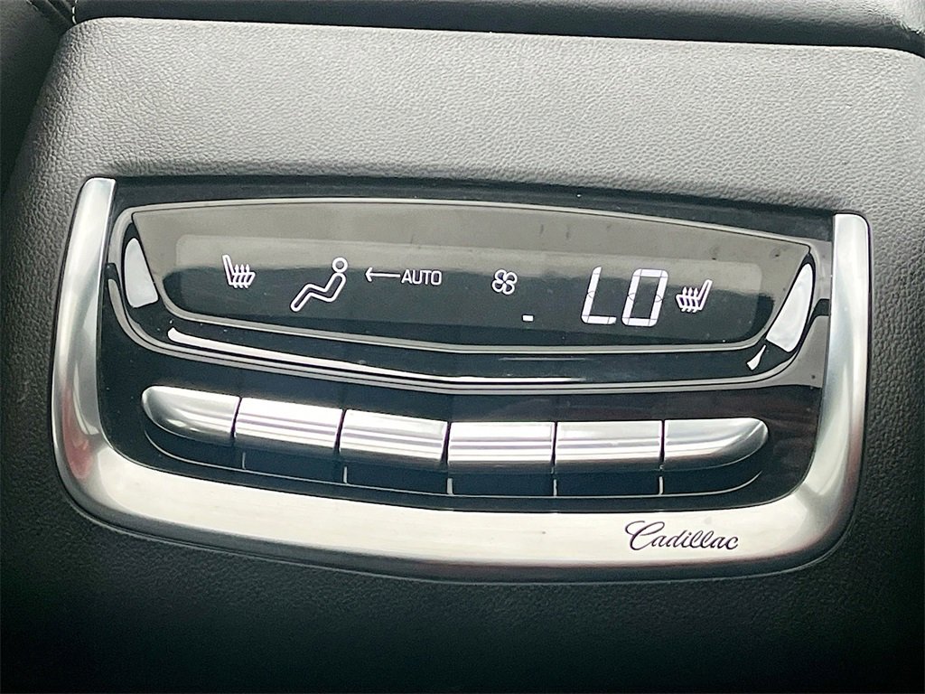 Used 2024 Cadillac XT6 Premium Luxury image 27