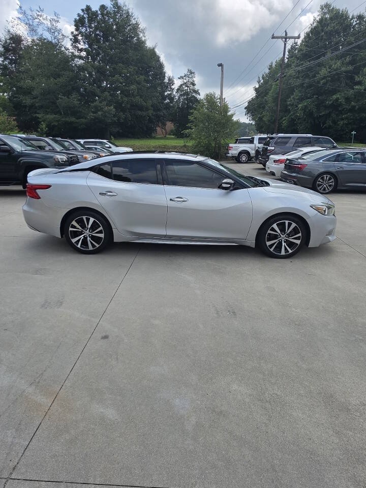 Used 2016 Nissan Maxima Platinum w/ Interior Lighting Package FWD image 7