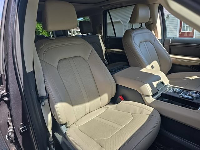 Certified 2022 Ford Expedition Limited AWD/4WD image 18