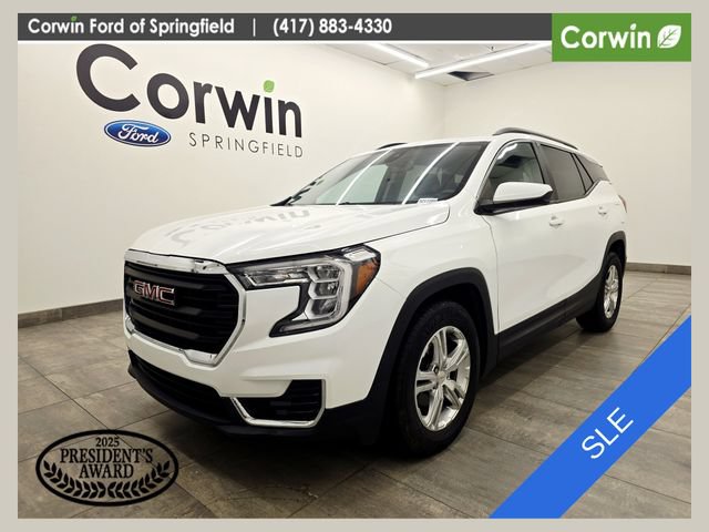 Used 2022 GMC Terrain SLE FWD image 1