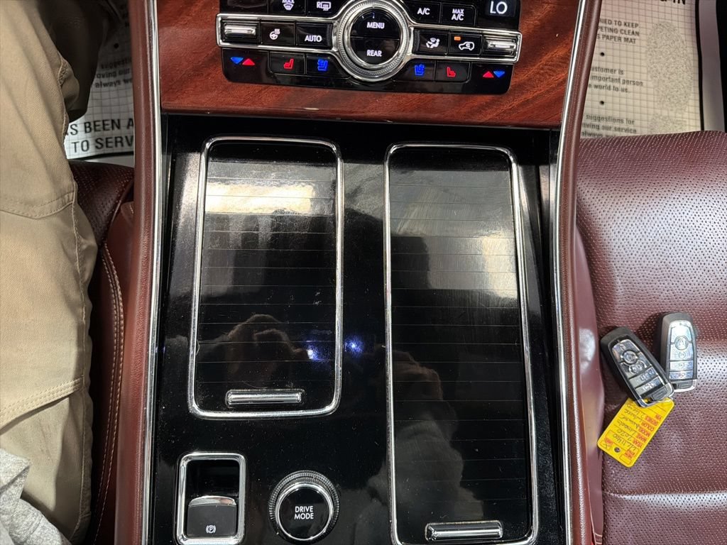 Used 2020 Lincoln Aviator Black Label w/ Dynamic Handling Package AWD/4WD image 31