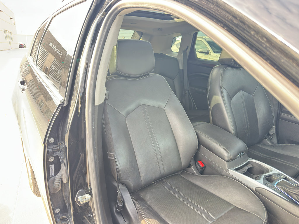 Used 2013 Cadillac SRX Luxury w/ Driver Assist Package image 32