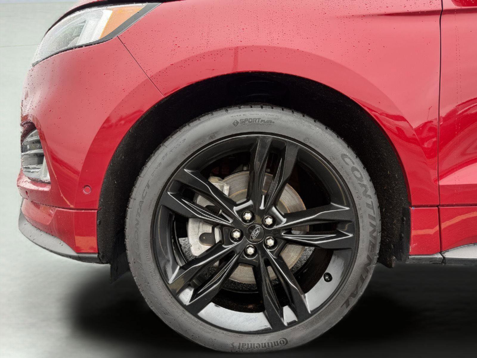 Used 2023 Ford Edge ST w/ Equipment Group 401A image 8