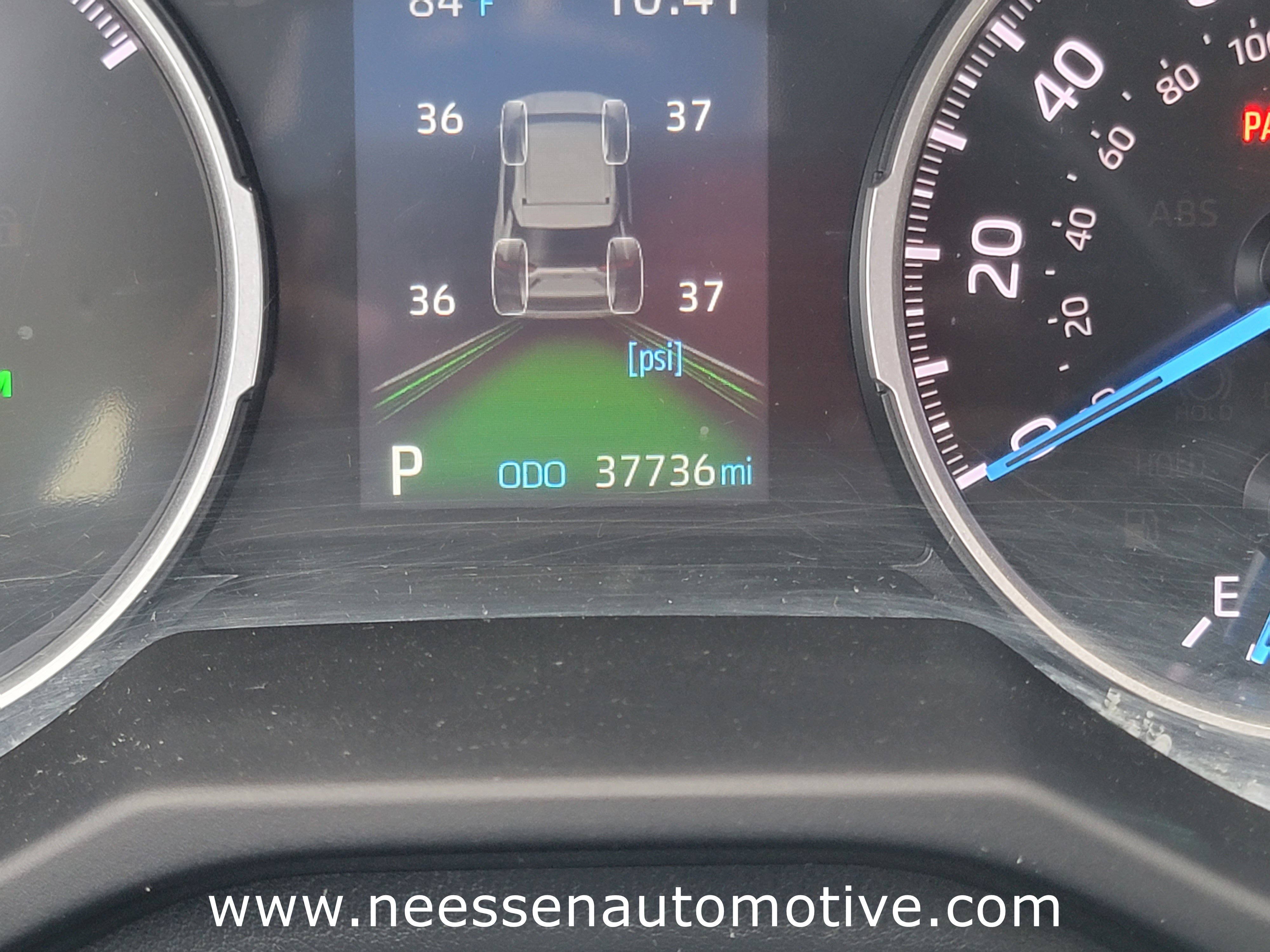 Used 2022 Toyota RAV4 XLE image 21