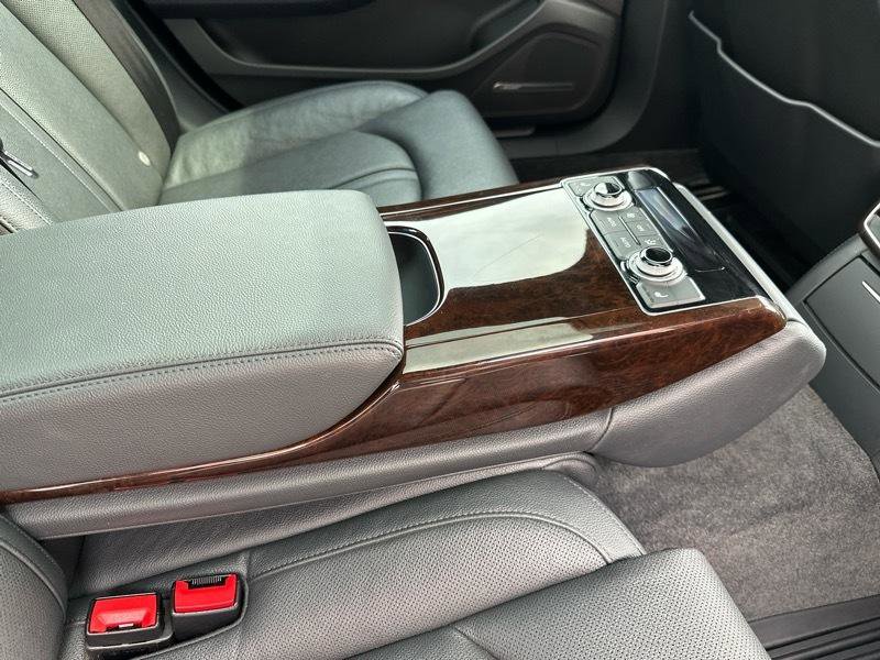 Used 2017 Audi A8 L 3.0T w/ Executive Package image 9