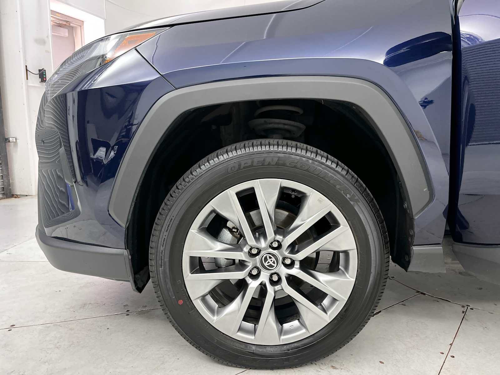 Used 2023 Toyota RAV4 Limited AWD/4WD image 25