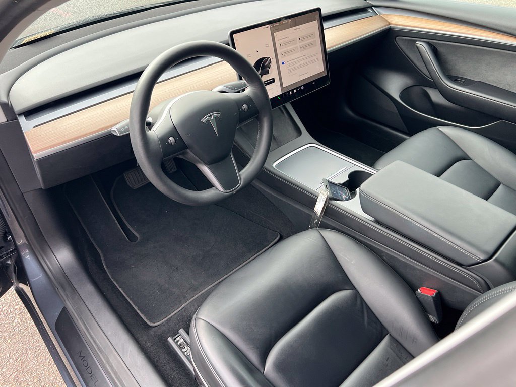 Used 2022 Tesla Model 3 Long Range AWD/4WD image 17