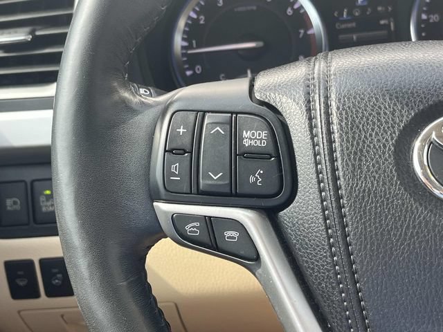 Used 2015 Toyota Highlander Limited Platinum AWD/4WD image 42