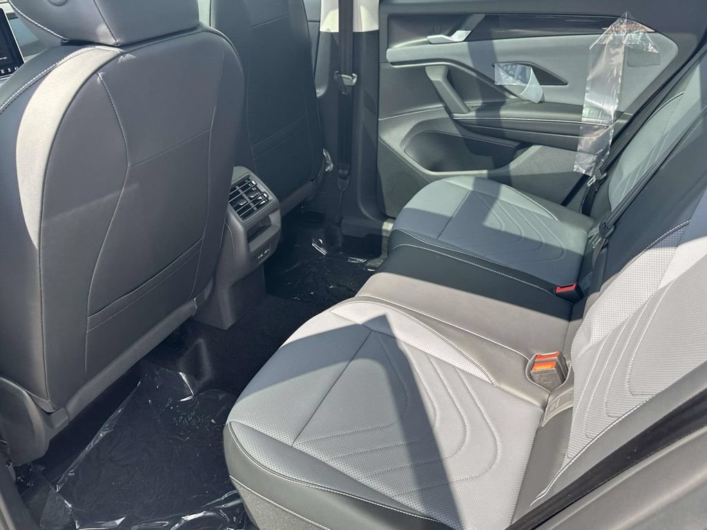 New 2026 Volkswagen Tiguan SE AWD/4WD image 8