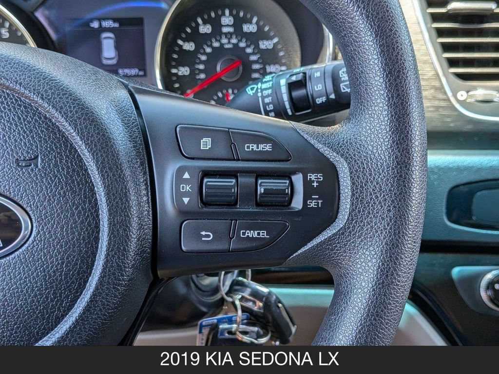 Used 2019 Kia Sedona LX FWD image 17