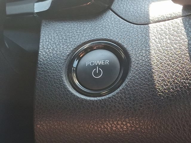 Used 2025 Toyota Camry SE FWD image 22