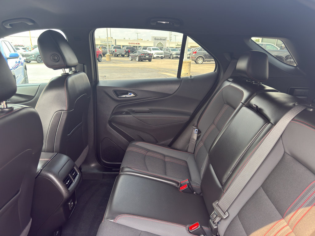 Certified 2022 Chevrolet Equinox RS w/ Infotainment Package AWD/4WD image 32