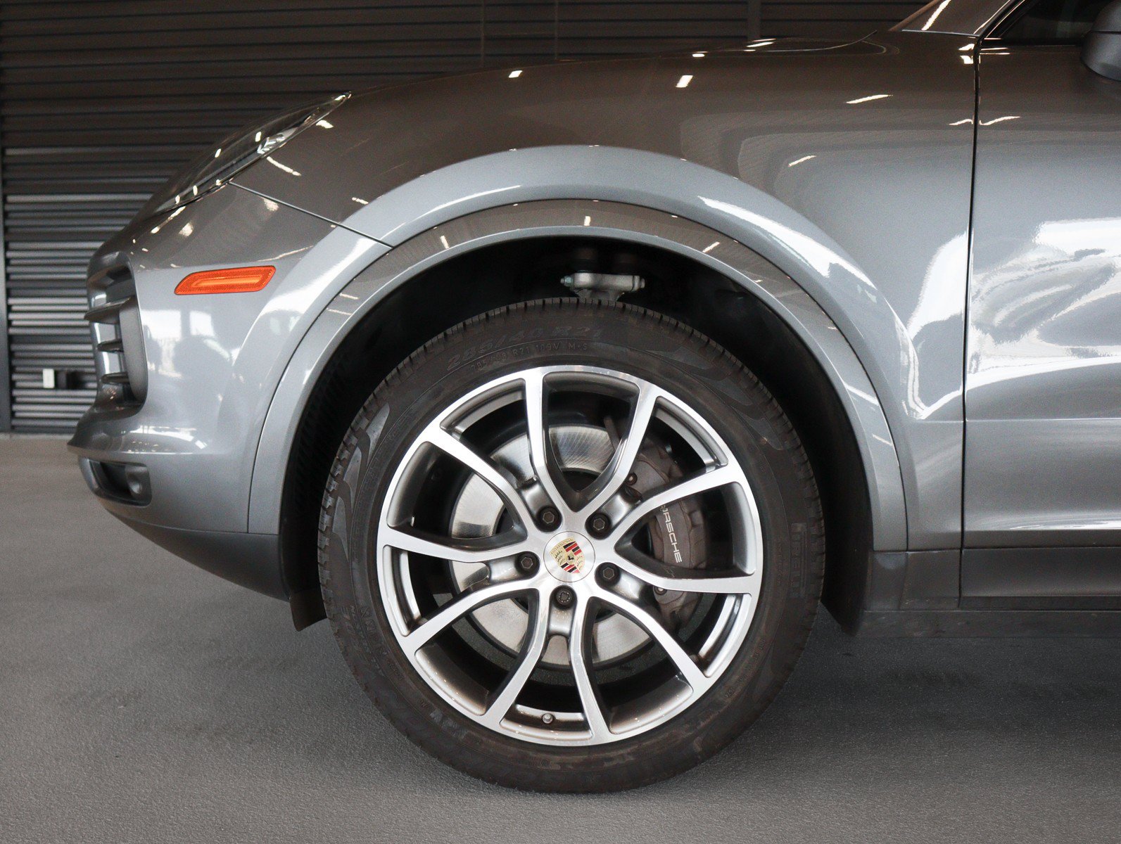 Certified 2023 Porsche Cayenne AWD/4WD image 12
