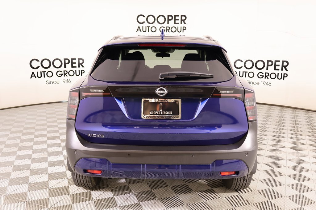 Used 2025 Nissan Kicks SV w/ SV Premium Package image 22