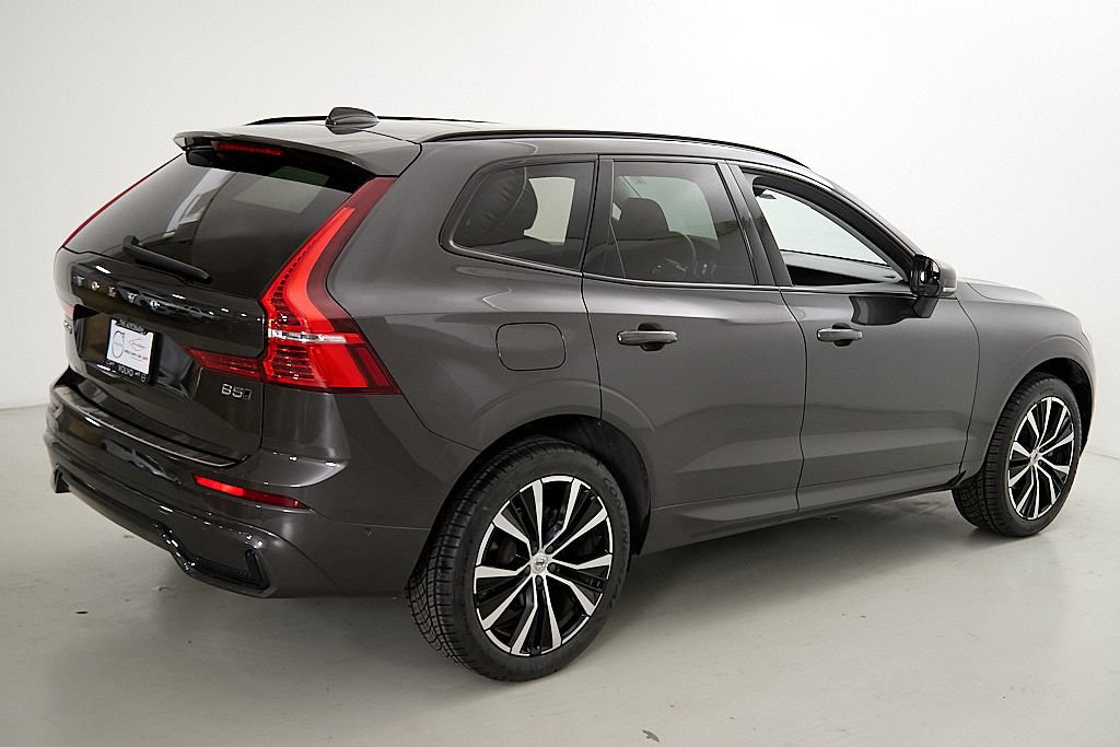 Certified 2023 Volvo XC60 B5 Plus w/ Protection Package Premier AWD/4WD image 9
