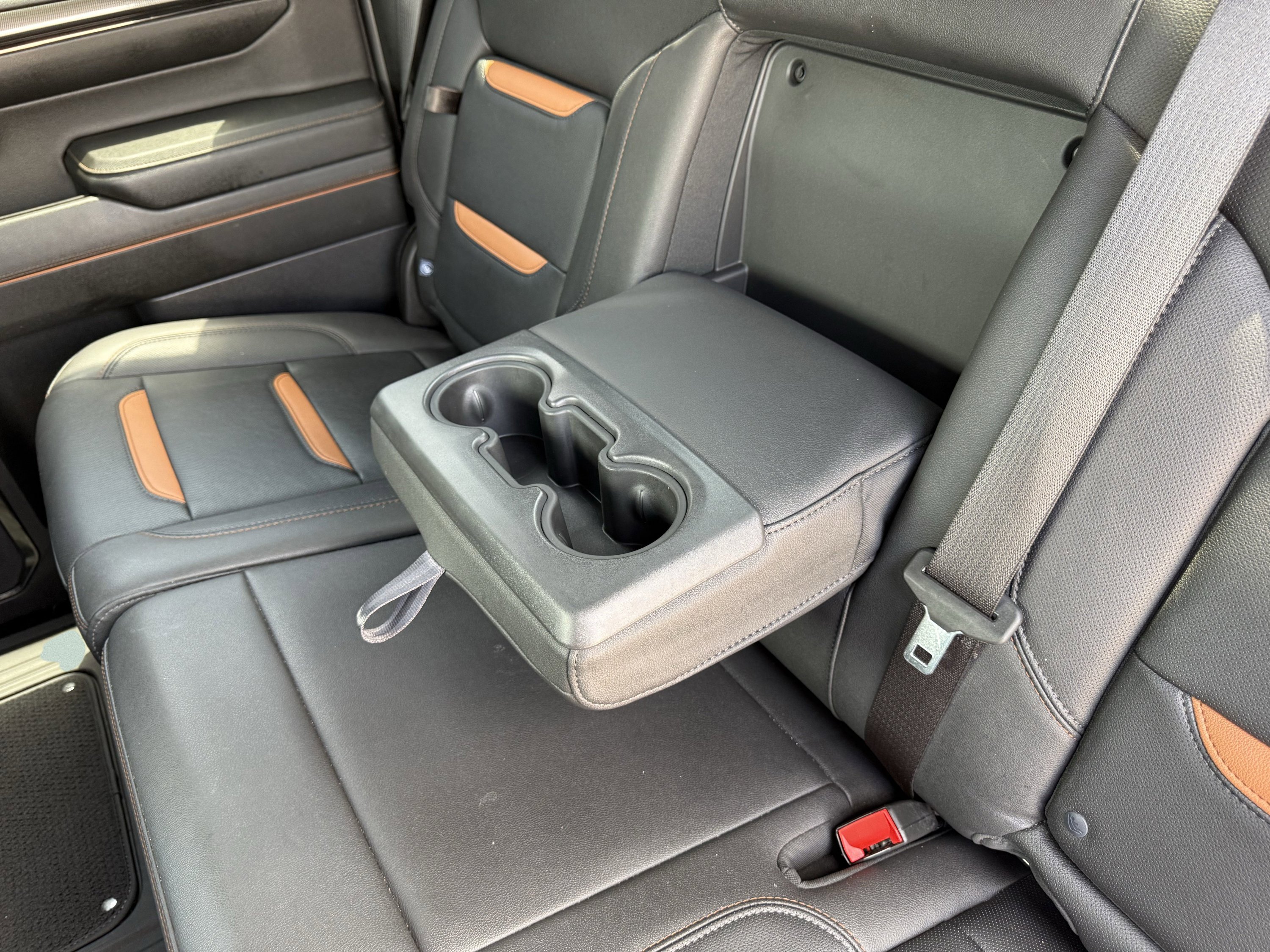 Used 2024 GMC Sierra 1500 AT4 image 39