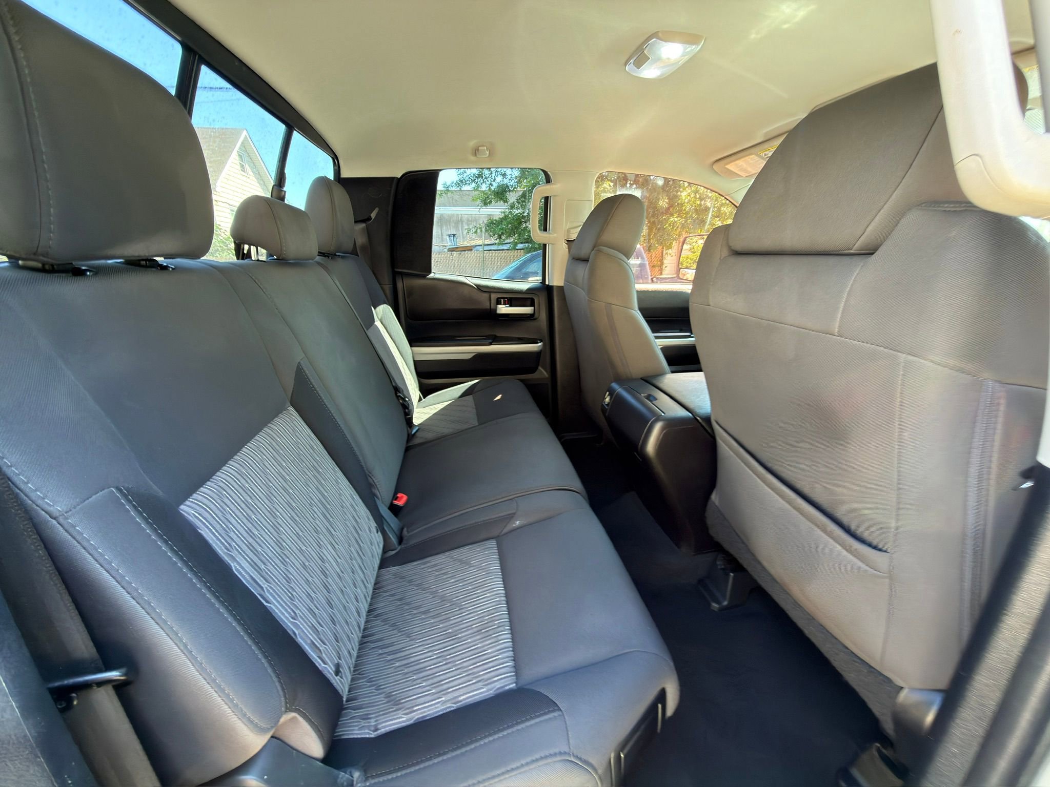 Used 2015 Toyota Tundra SR5 w/ TRD Off Road Package AWD/4WD image 27