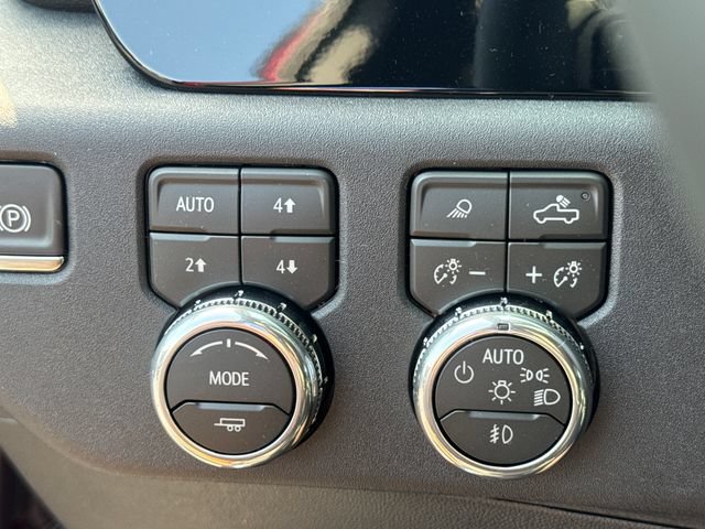 New 2026 GMC Sierra 2500 SLT AWD/4WD image 30