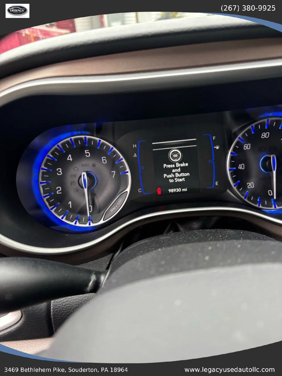 Used 2018 Chrysler Pacifica Touring Plus w/ Tire & Wheel Group image 46