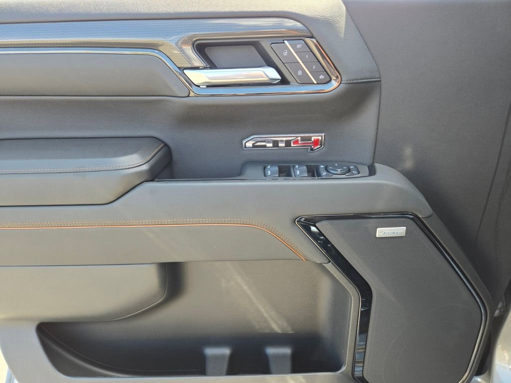 Used 2024 GMC Sierra 1500 AT4 w/ Technology Package AWD/4WD image 19