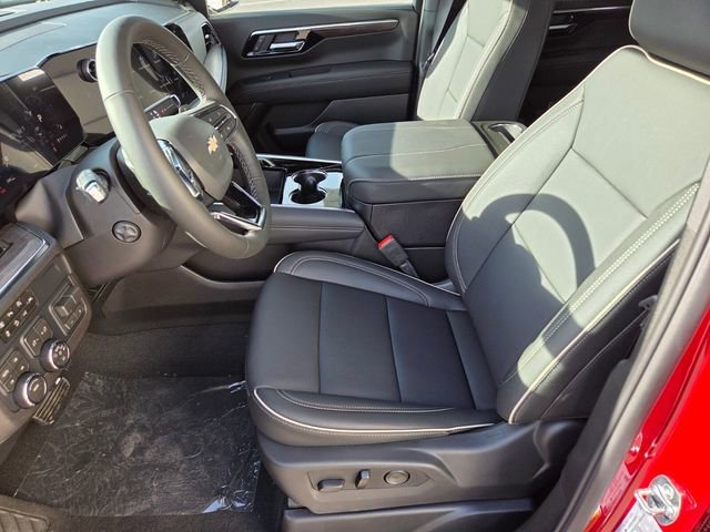 New 2026 Chevrolet Suburban Premier w/ Sun And Tow Package AWD/4WD image 6