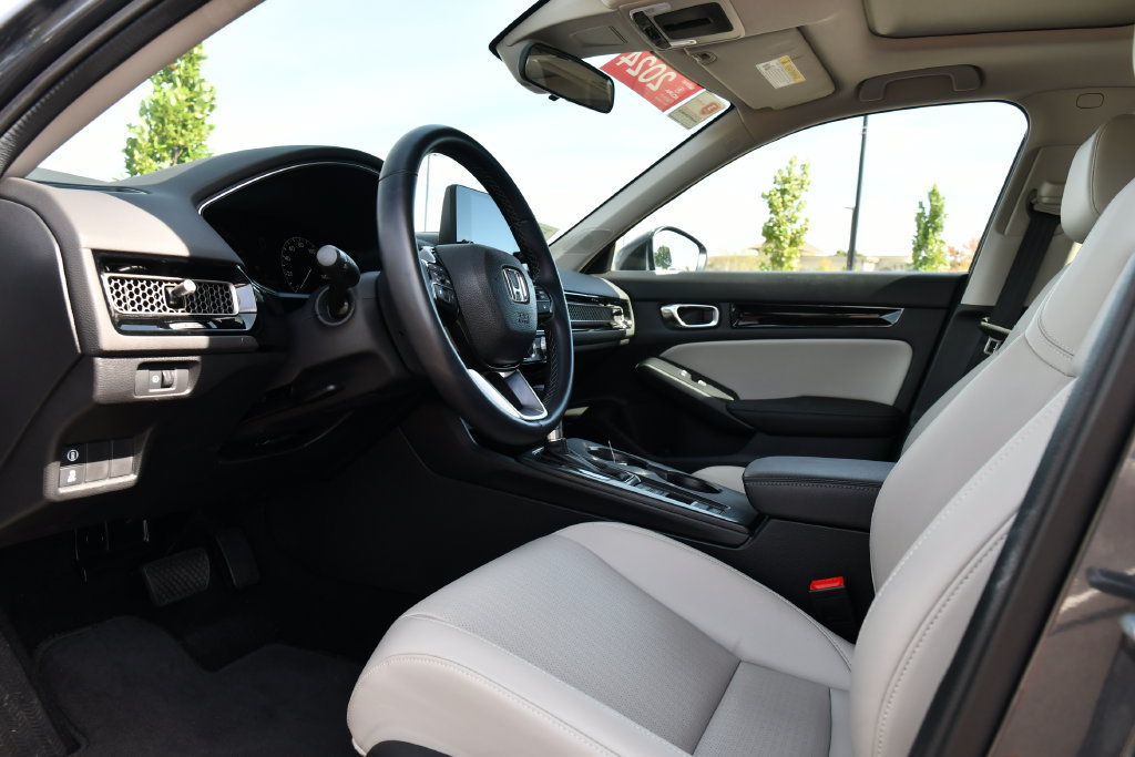 Used 2024 Honda Civic EX-L image 12