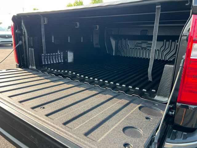 Used 2024 Chevrolet Silverado 1500 LT AWD/4WD image 7