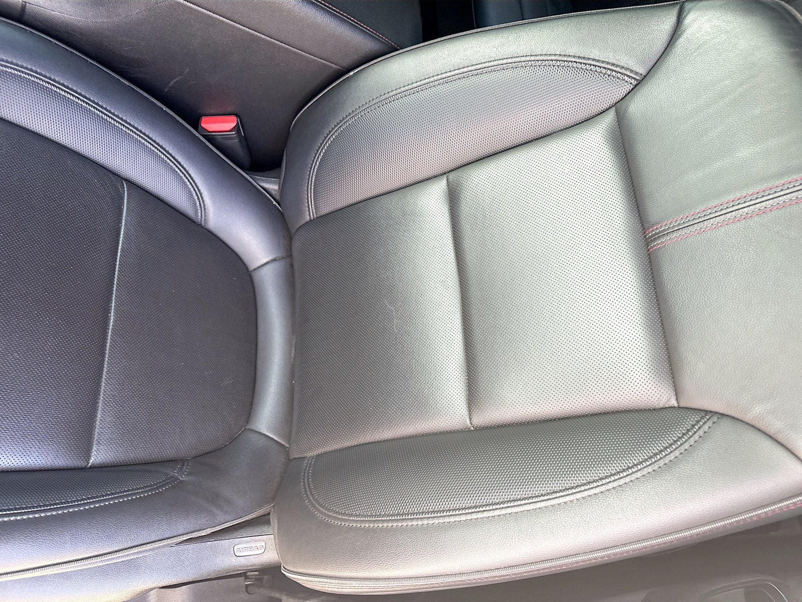 Used 2022 Chevrolet Traverse RS FWD image 19