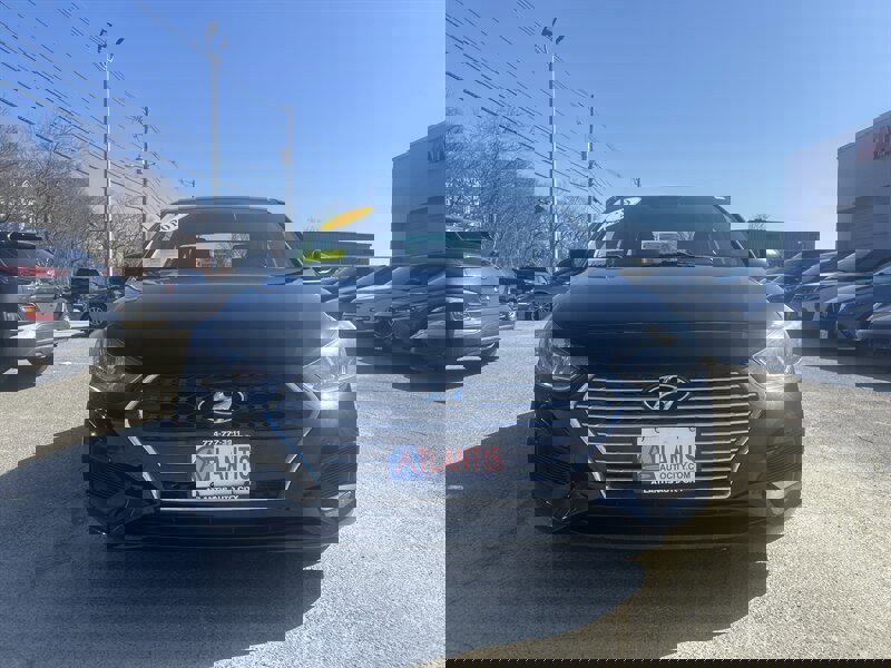 Used 2019 Hyundai Accent SE image 2