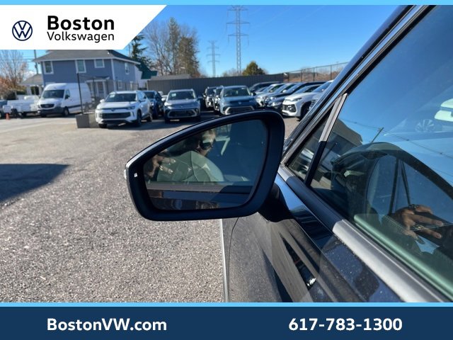 New 2026 Volkswagen Tiguan SE image 8