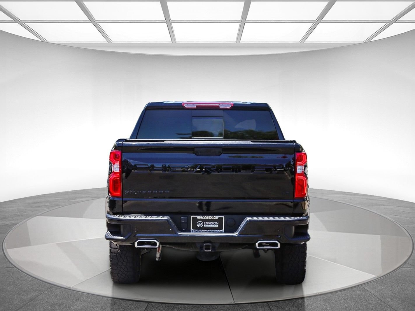 Used 2024 Chevrolet Silverado 1500 LT Trail Boss w/ LT Trail Boss Premium Package AWD/4WD image 3
