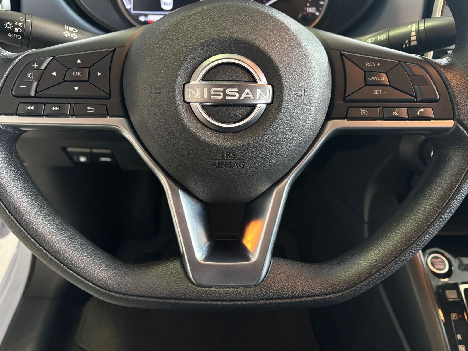 Used 2025 Nissan Versa SV image 27