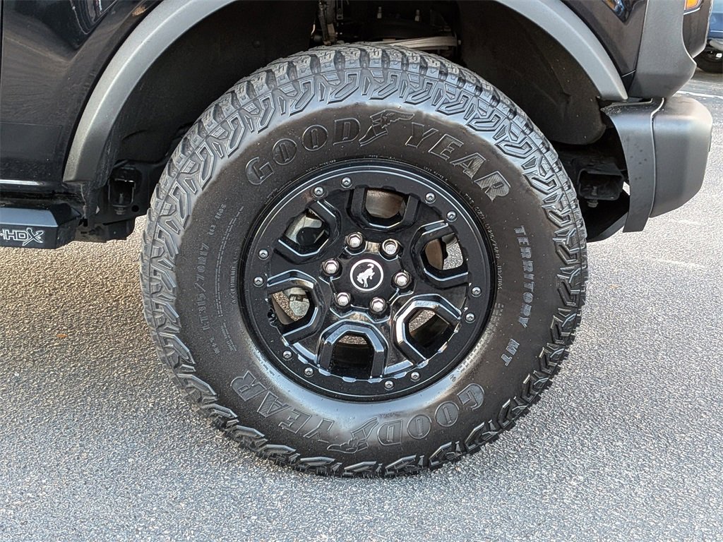 Used 2023 Ford Bronco Wildtrak image 12