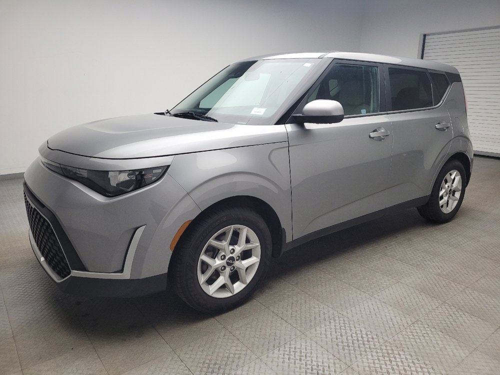 Used 2023 Kia Soul LX w/ LX Technology Package image 2