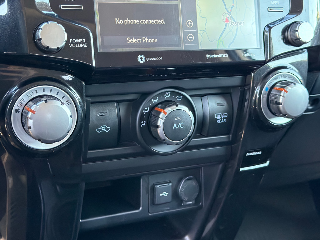 Used 2020 Toyota 4Runner TRD Off-Road Premium w/ Moonroof Package AWD/4WD image 29