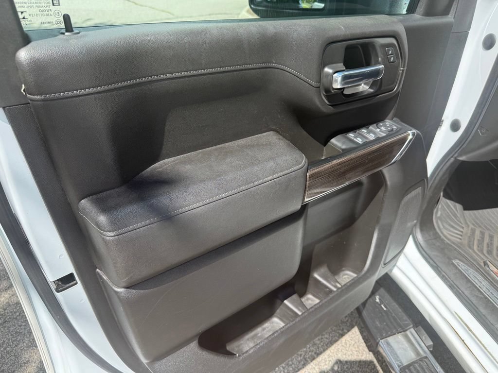 Used 2023 Chevrolet Silverado 2500 LT w/ Convenience Package AWD/4WD image 12
