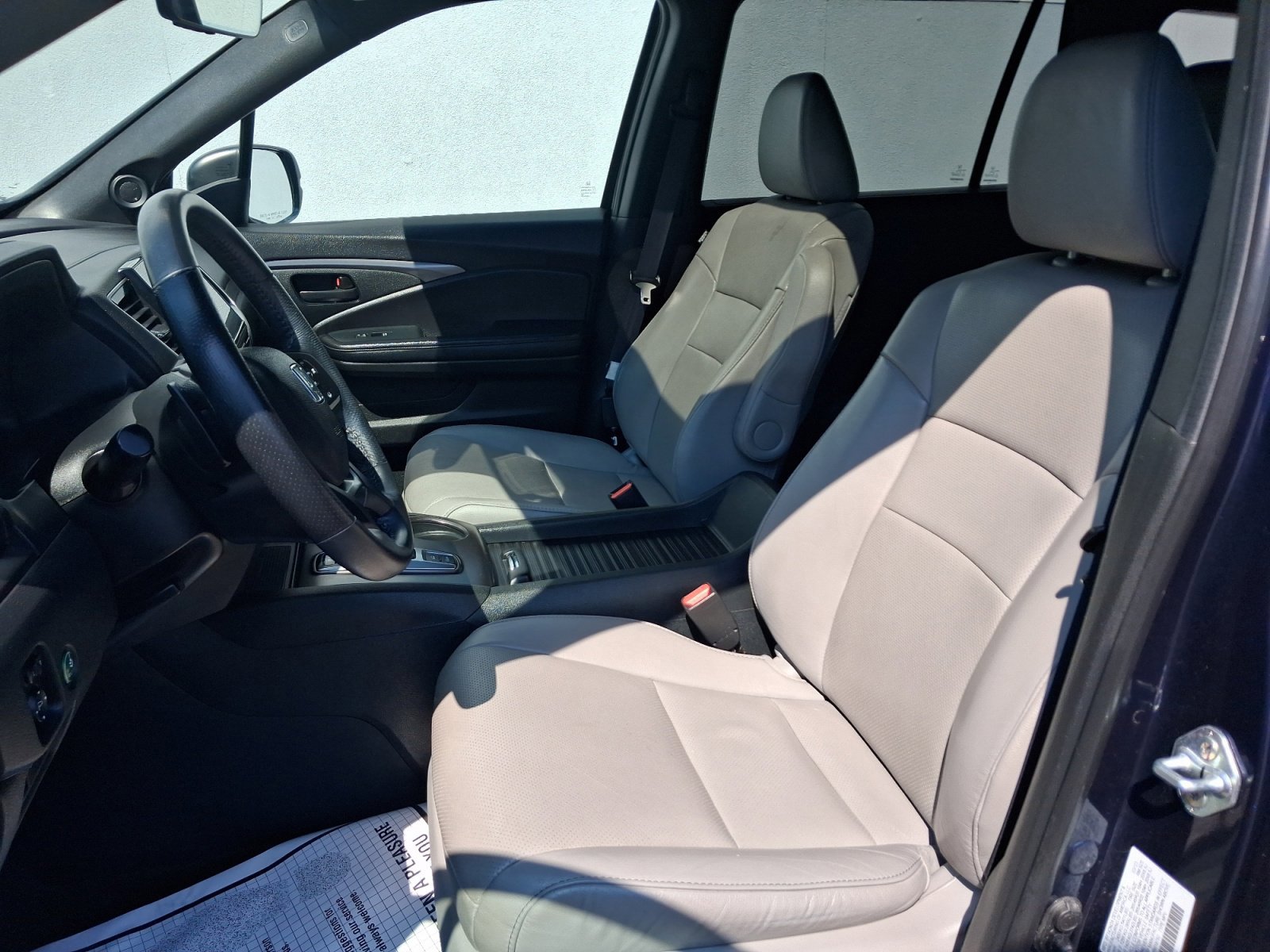 Used 2023 Honda Passport EX-L image 5