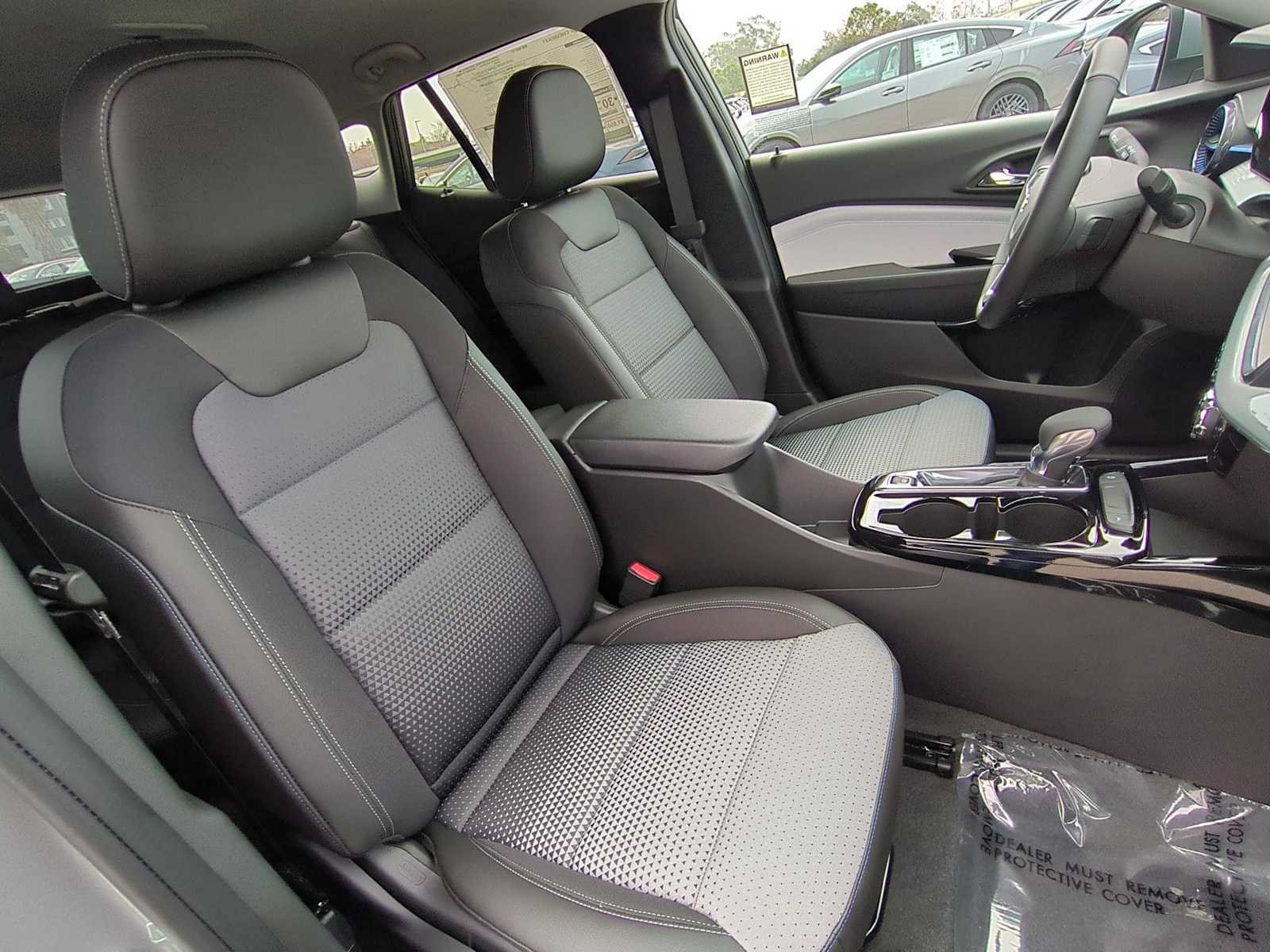 New 2026 Chevrolet Trax LT w/ Driver Confidence Package FWD image 26