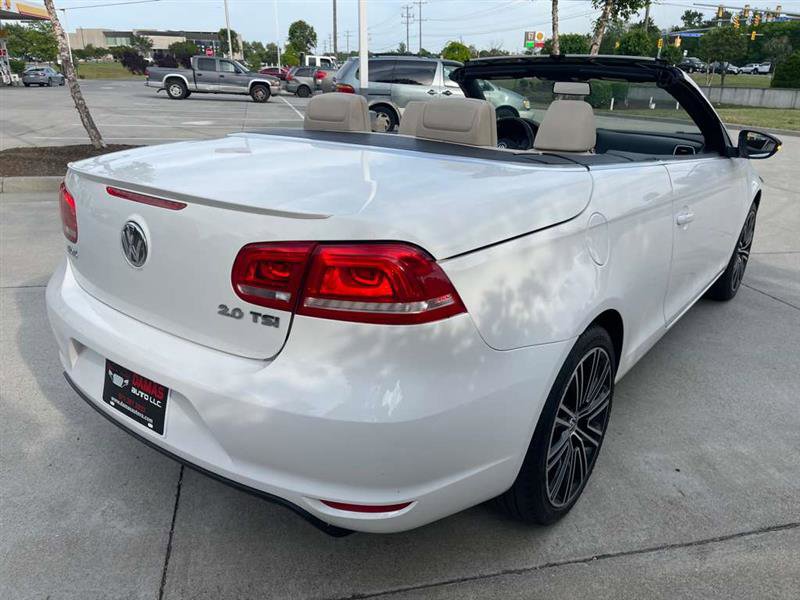 Used 2014 Volkswagen Eos FWD image 35