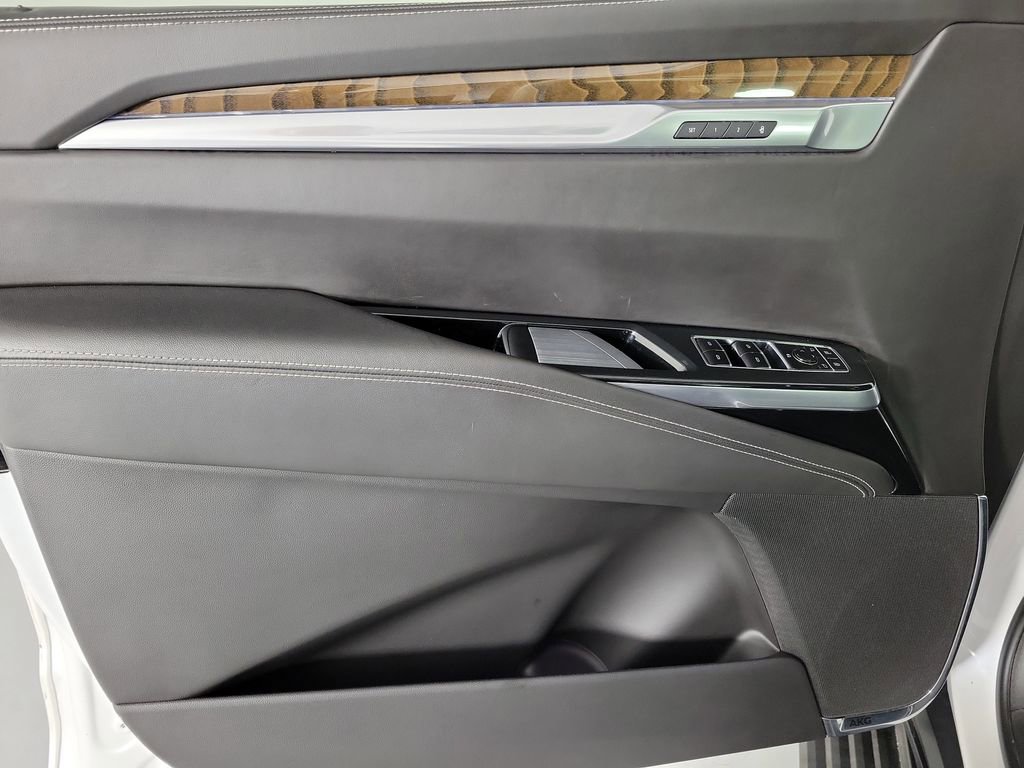 Used 2025 Cadillac Escalade ESV Sport Platinum w/ LPO, Floor Liner Package AWD/4WD image 20