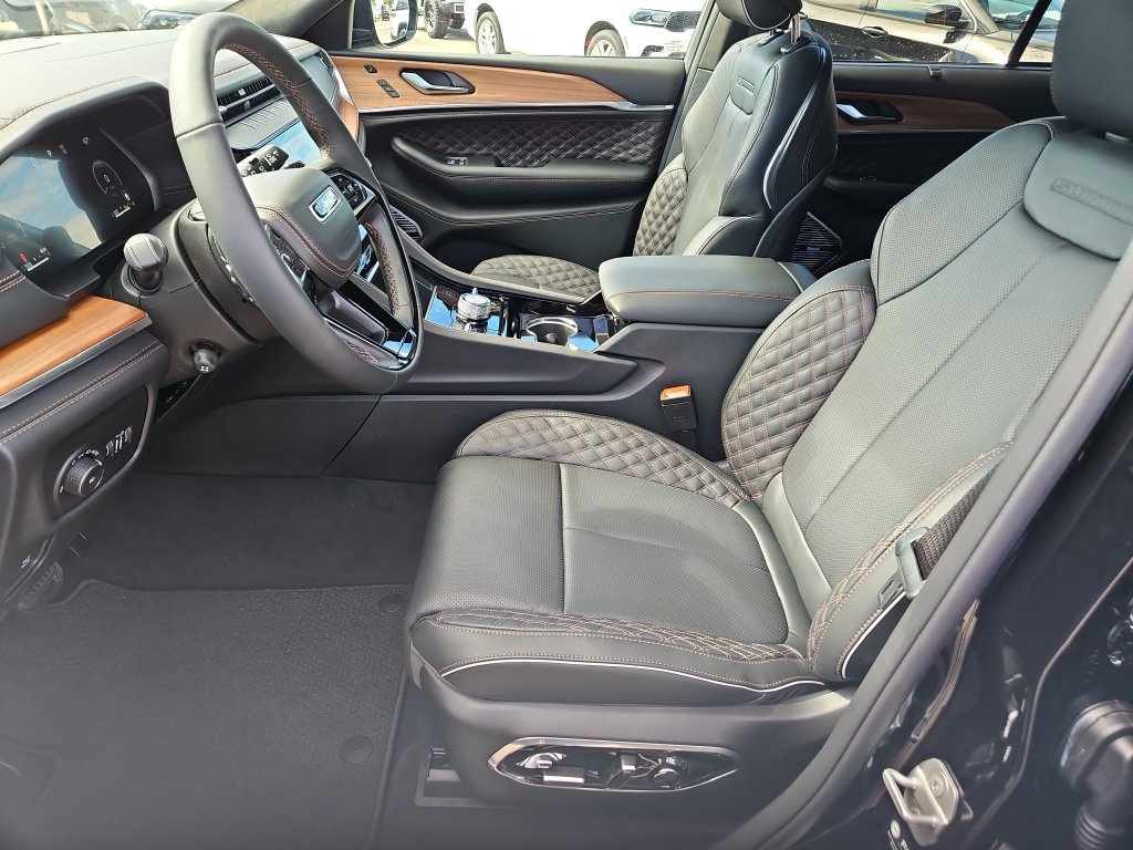 New 2027 Jeep Grand Cherokee Summit AWD/4WD image 11