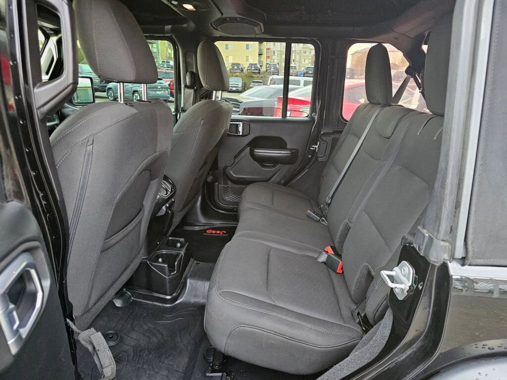 Used 2018 Jeep Wrangler Unlimited Sport S image 15