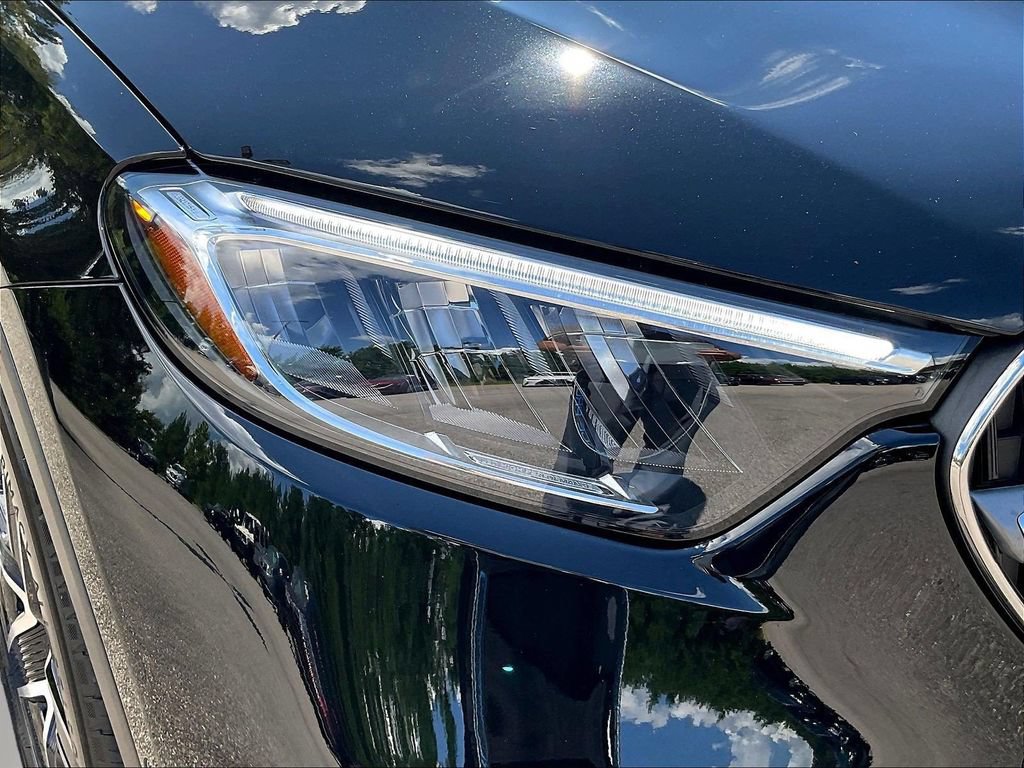 Used 2026 Mercedes-Benz GLC 300 4MATIC image 33